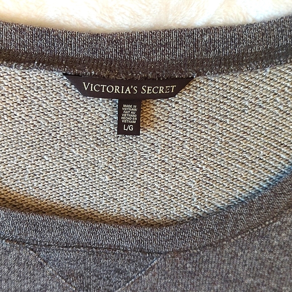 Victoria's Secret Cropped Top NWOT - Picture 4 of 4